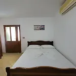 Petrefi 3* Ksamil