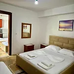 Pensjonat Petrefi 3*