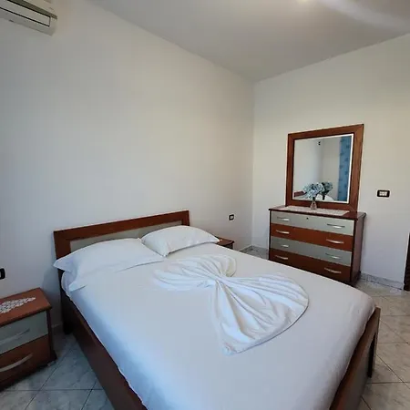 Petrefi 3* Ksamil
