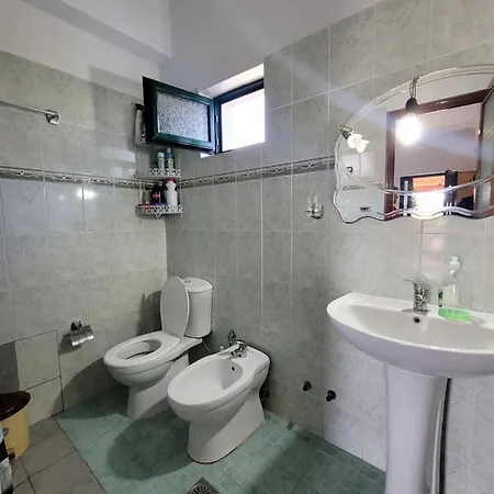 Petrefi 卡萨米尔