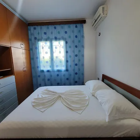 Petrefi 卡萨米尔