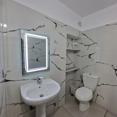 Petrefi 卡萨米尔