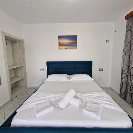 Casa de hóspedes Petrefi Ksamil