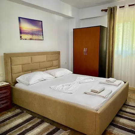 Casa de hóspedes Petrefi Ksamil