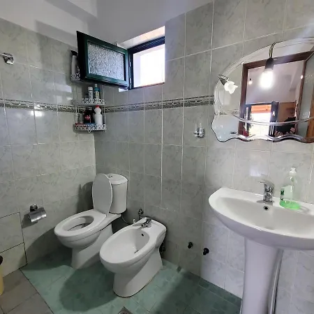 Petrefi 3* Ksamil