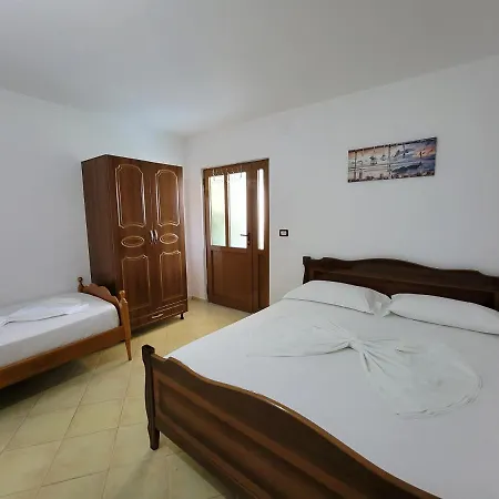 Petrefi Guest house 3*
