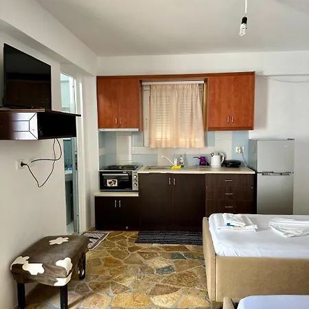 Petrefi Guest house 3*