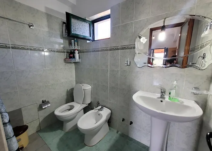 Petrefi 3* Ksamil