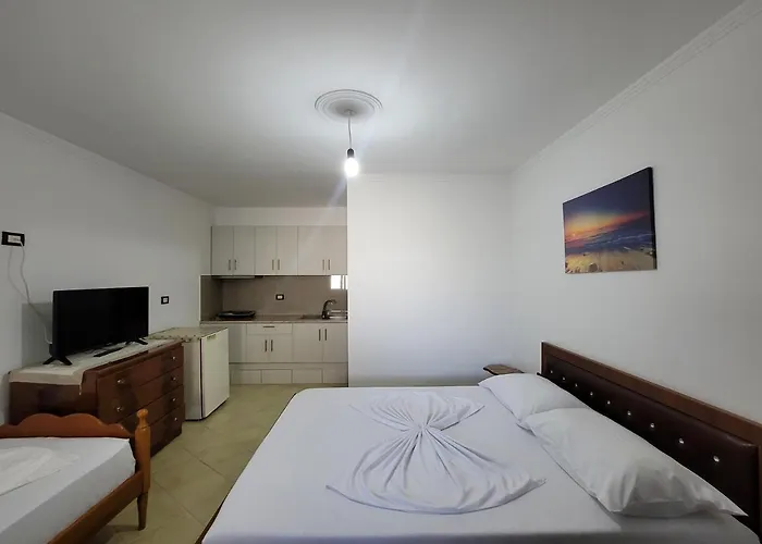 Petrefi Ксамил