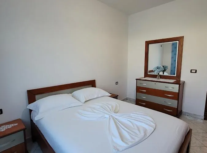 Petrefi 3* Ksamil
