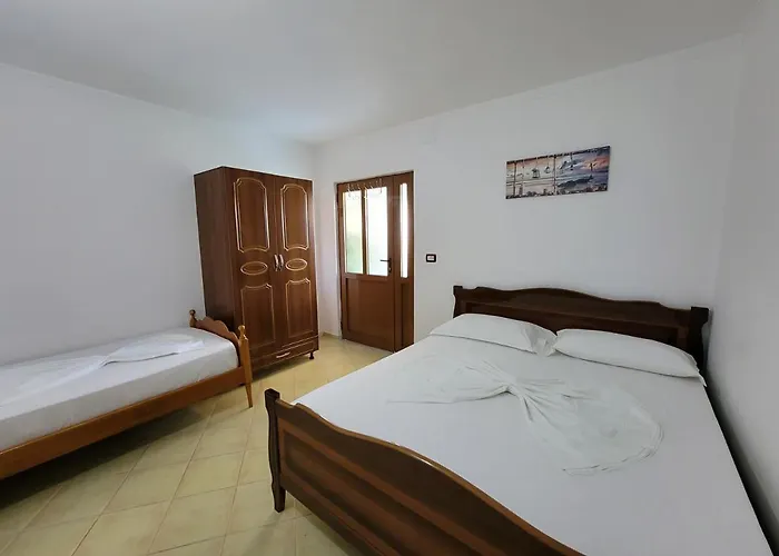 Petrefi Гостевой дом 3*