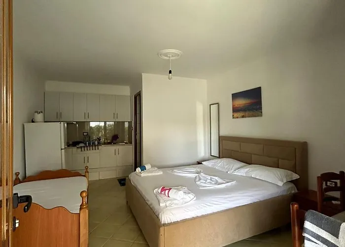 Petrefi Гостевой дом 3*