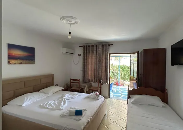 Гостевой дом Petrefi Ксамил