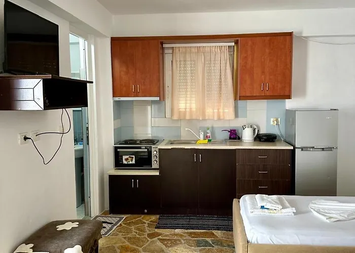 Petrefi Гостевой дом 3*